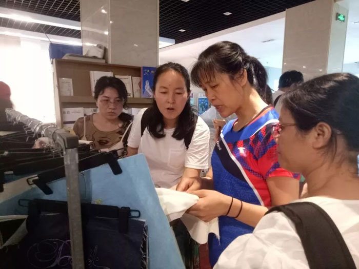 亚洲城游戏(集团)科技有限公司携东莞智通培训学院举办服装模板培训